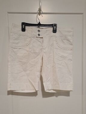 Jolt Cream Mid-Rise Bermuda Shorts